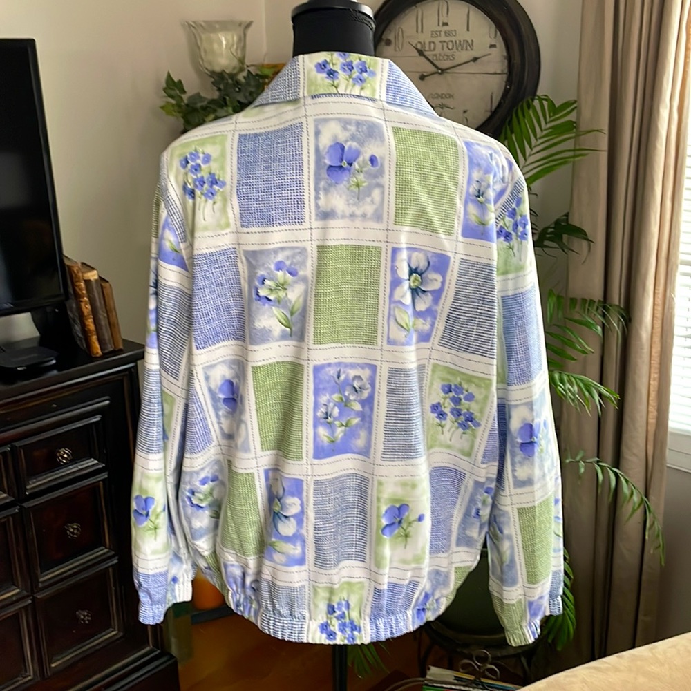 Woman’s Spring Jacket - image 2
